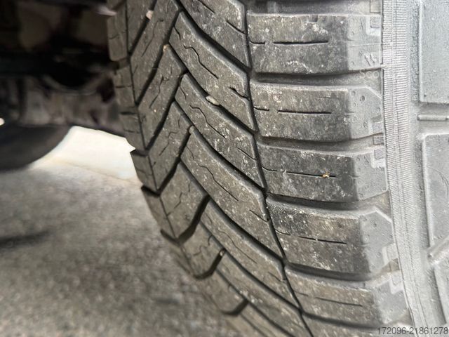 Skříňová dodávka IVECO Daily 72c18 HiMatic, Koffer, Palfinger, Tüv neu!