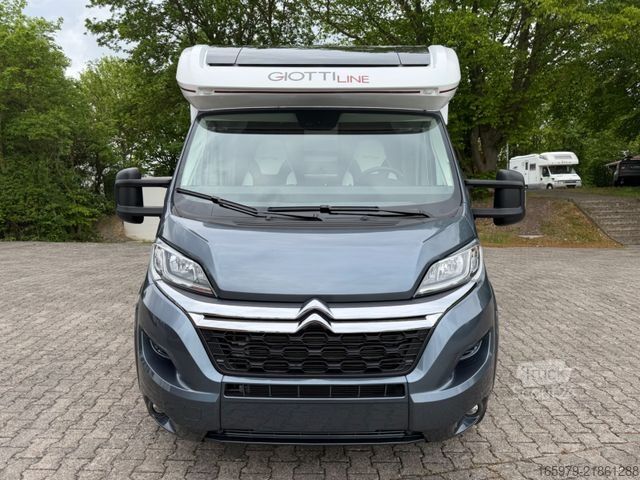 Teilintegriertes Wohnmobil GIOTTILINE Toscan 74NF-Hubbett