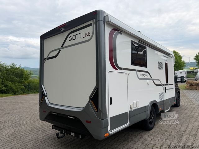 Teilintegriertes Wohnmobil GIOTTILINE Toscan 74NF-Hubbett