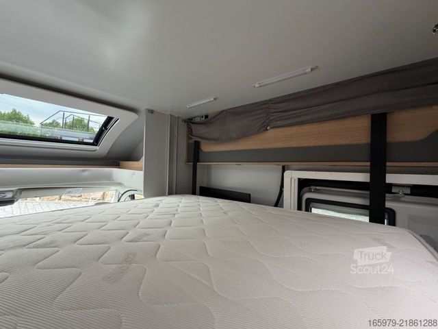 Teilintegriertes Wohnmobil GIOTTILINE Toscan 74NF-Hubbett