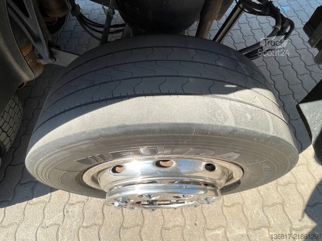 Samochód do przewozu napojów MERCEDES-BENZ Actros 2536 LLL MP3 Schwenkwand LBW Lenkachse