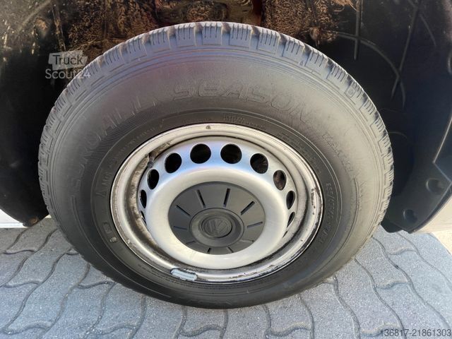 Ван с висока покривка VOLKSWAGEN Crafter Kasten 35 L4H3 Hochdach KAM Navi Klima