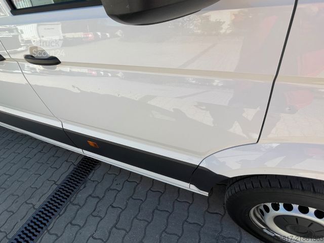 Ван с висока покривка VOLKSWAGEN Crafter Kasten 35 L4H3 Hochdach KAM Navi Klima