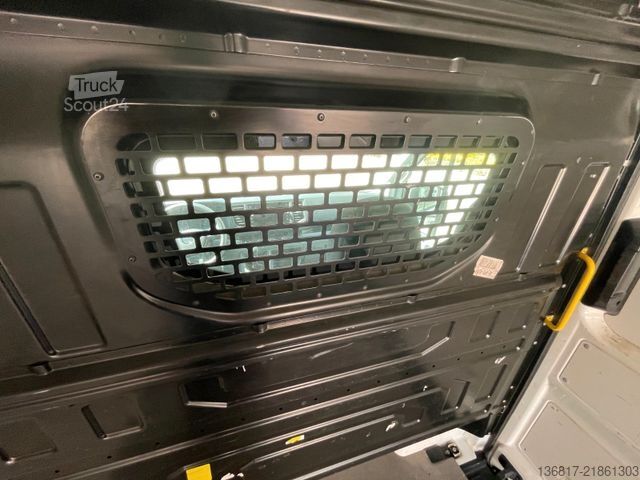 Ван с висока покривка VOLKSWAGEN Crafter Kasten 35 L4H3 Hochdach KAM Navi Klima