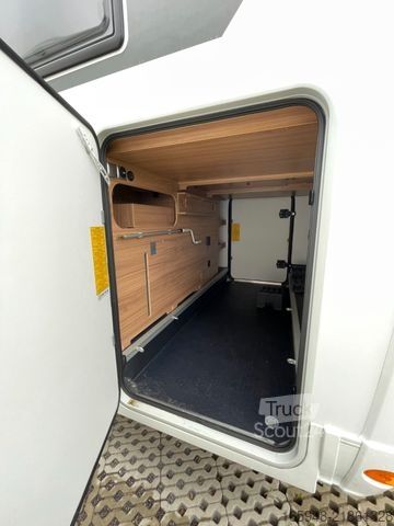 Daļēji integrēta kemperis ADRIA CORAL 670 DL ALL-IN Solar,, nur 9900 Km