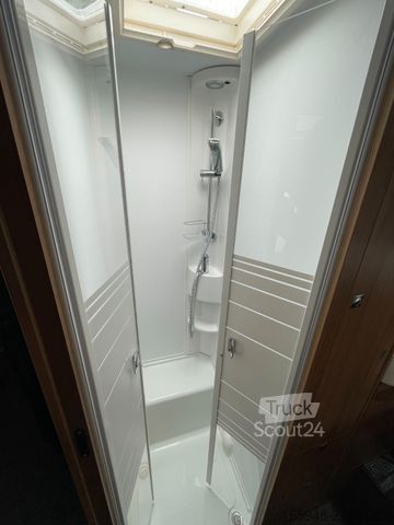 Полуинтегриран кемпер ADRIA CORAL 670 DL ALL-IN Solar,, nur 9900 Km
