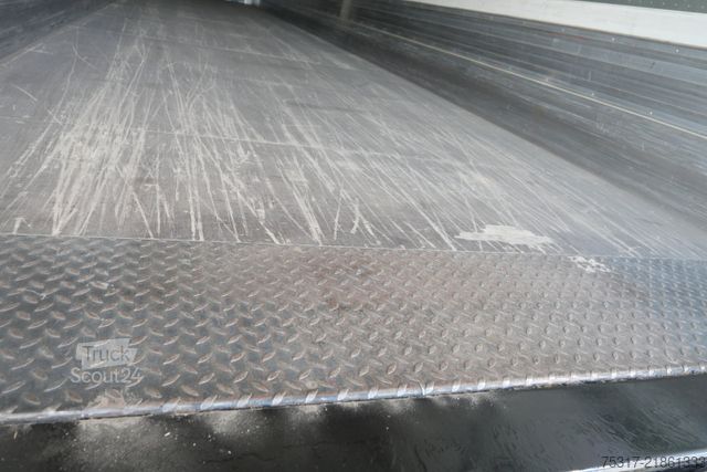 Semi-remorque fourgon KRONE SD 27/ DOPPELSTOCK / ZURRLEISTE /LIFTACHSE /SAF
