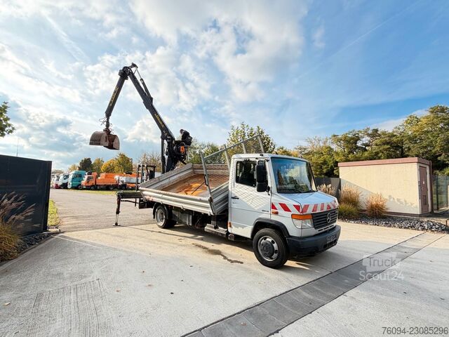 شاحنة فان مزودة برافعة MERCEDES-BENZ Vario 816 Kipper Kran Selbstlader AHK