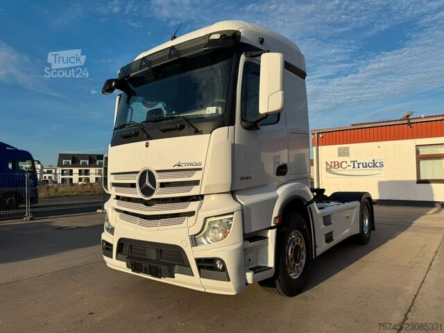 Standardowy ciągnik siodłowy MERCEDES-BENZ ACTROS 1843 * RETARDER * ALCOA * VOLLVERKLEIDUNG