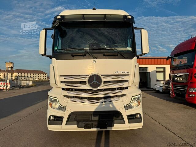 Standardowy ciągnik siodłowy MERCEDES-BENZ ACTROS 1843 * RETARDER * ALCOA * VOLLVERKLEIDUNG
