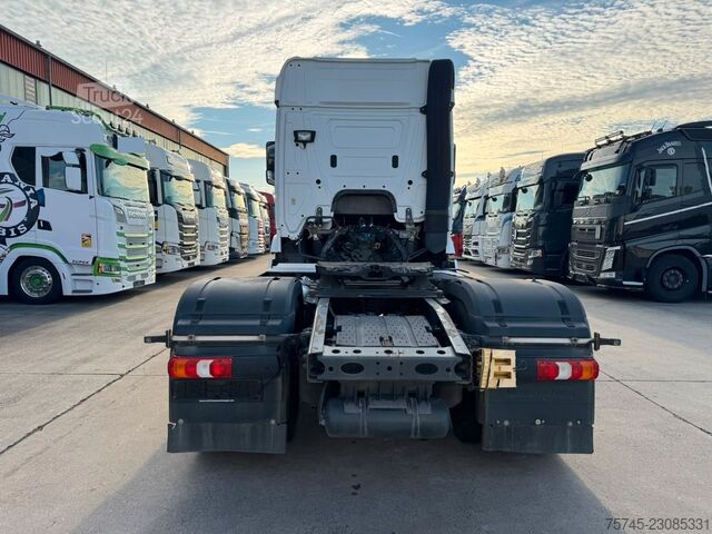 Standardowy ciągnik siodłowy MERCEDES-BENZ ACTROS 1843 * RETARDER * ALCOA * VOLLVERKLEIDUNG