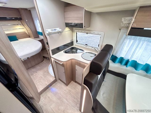Camping-car semi-intégré CHAUSSON Flash 718 XLB *Queensbett-Hubbett*