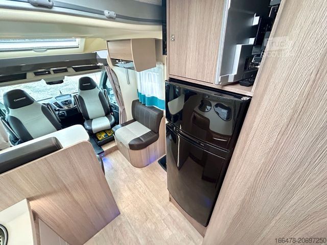 Camping-car semi-intégré CHAUSSON Flash 718 XLB *Queensbett-Hubbett*