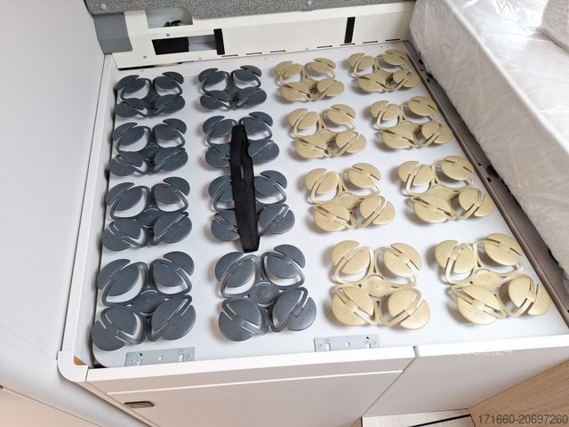 Integriertes Wohnmobil HYMER/ERIBA B-Klasse MC I 680 *Mod.26*Premium*Autarkie*