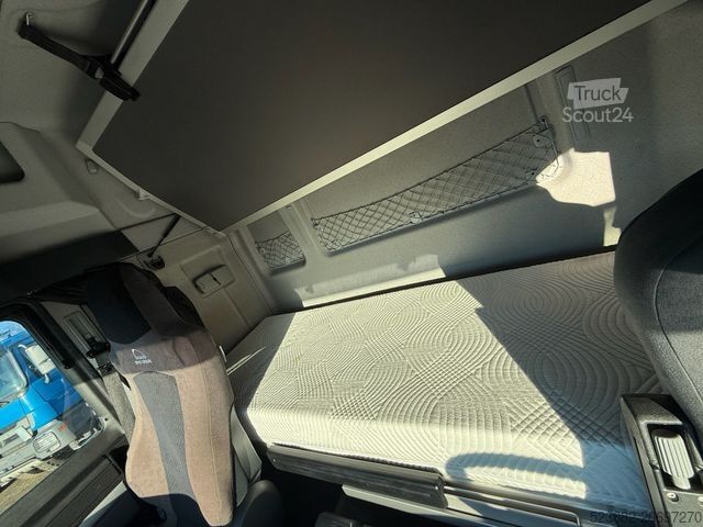 Kastes kravas automašīna MAN TGX26.480 Schlafkabine*Durchlader*RET*Lift-Lenk