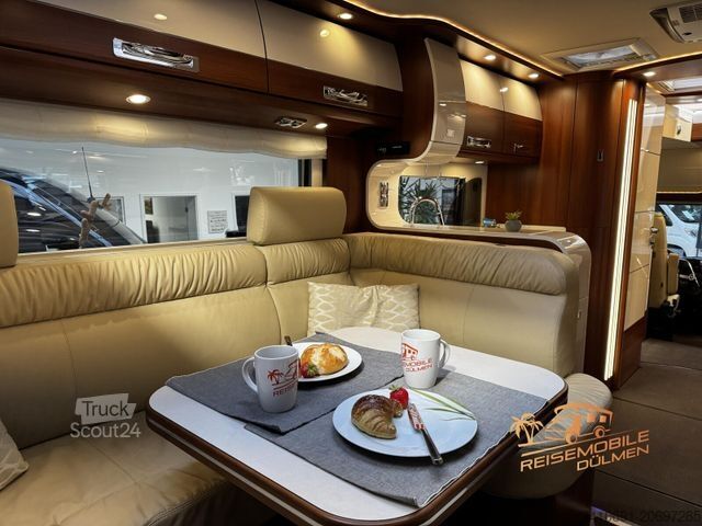 Integrisani kamper CARTHAGO liner-for-two I 53 Fahrradbühne Vollluftfederung