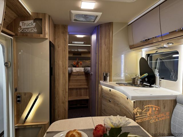 Integriertes Wohnmobil EURAMOBIL Integra Line 720 EF RFK Alde Luftfahrwerk