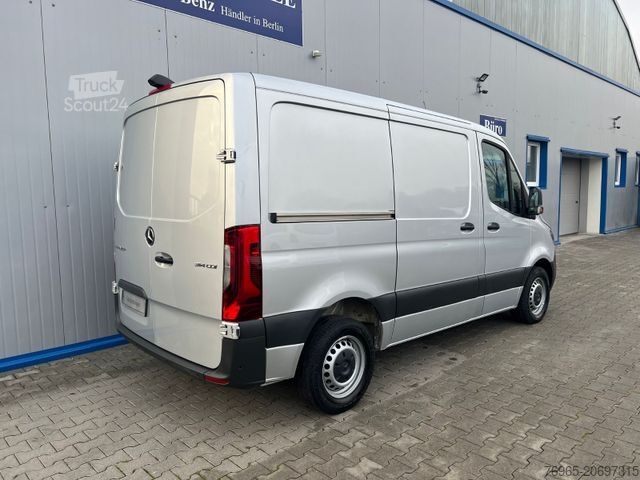 Skåpbil MERCEDES-BENZ Sprinter 314 AUTOMATIK NAVI TOTWINKEL KAMERA LED