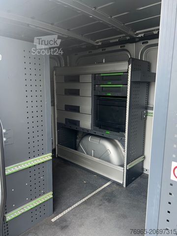 Skåpbil MERCEDES-BENZ Sprinter 314 AUTOMATIK NAVI TOTWINKEL KAMERA LED