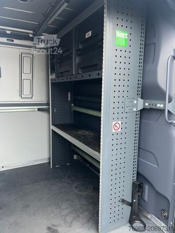 Skåpbil MERCEDES-BENZ Sprinter 314 AUTOMATIK NAVI TOTWINKEL KAMERA LED