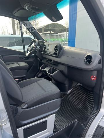 Skåpbil MERCEDES-BENZ Sprinter 314 AUTOMATIK NAVI TOTWINKEL KAMERA LED