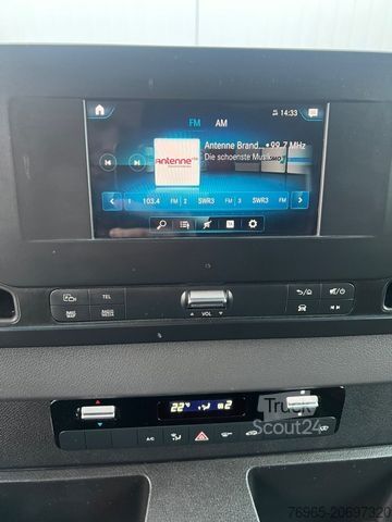 Skåpbil MERCEDES-BENZ Sprinter 314 AUTOMATIK NAVI TOTWINKEL KAMERA LED