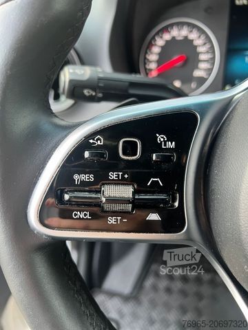 Skåpbil MERCEDES-BENZ Sprinter 314 AUTOMATIK NAVI TOTWINKEL KAMERA LED