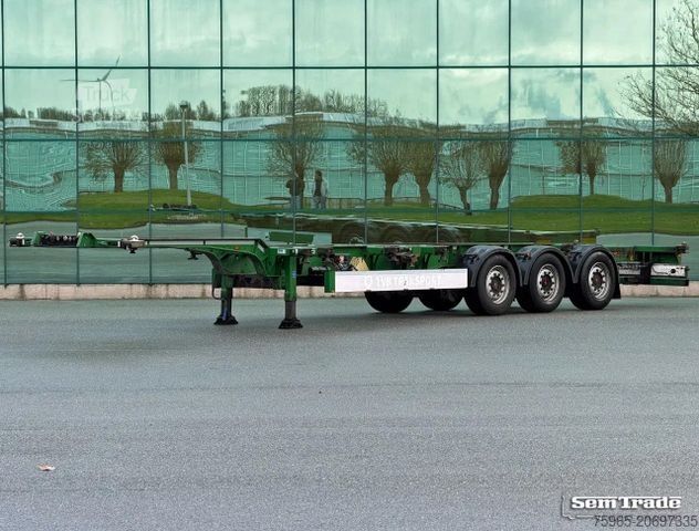 Semiremorcă cu caroserie interschimbabilă KÖGEL S24-2 BACK SLIDER LIFT AXLE DISC BRAKES 3 PIECES