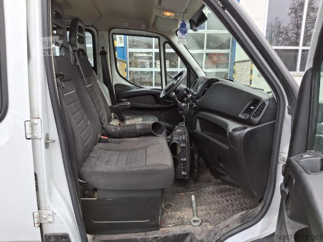 Pick-up pakettiauto IVECO 35S14 DoKa / MOTORSCHADEN