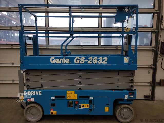 žirklinis liftas Genie GS2632