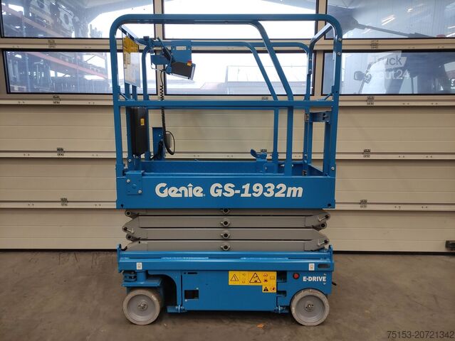 žirklinis liftas Genie GS1932m