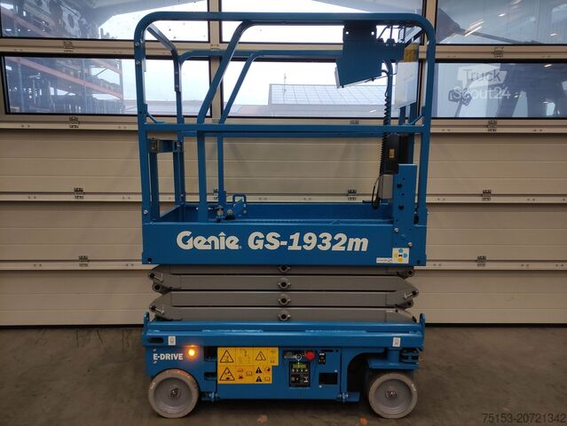 žirklinis liftas Genie GS1932m