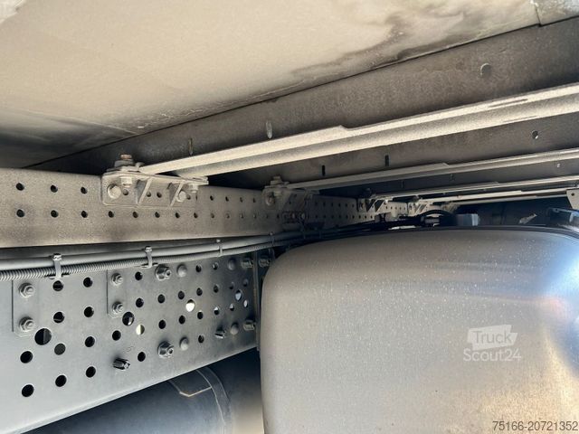 Ciężarówka z płaską platformą MERCEDES-BENZ ACTROS 1833 L Pritsche 7,45 m offen*AHK