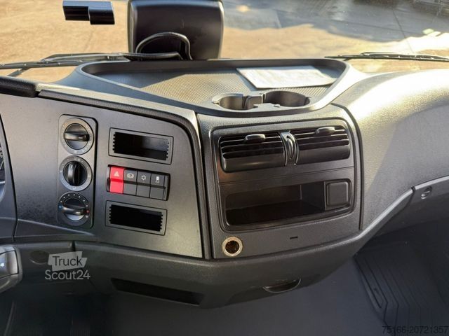 Dobozos furgon MERCEDES-BENZ ATEGO 818 L Koffer 6,10 m LBW 1 to.*AHK*EURO 6E