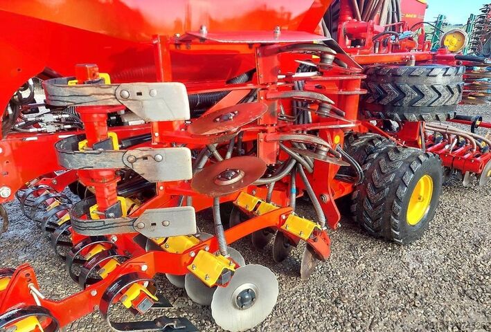 Σπαρτική μηχανή Väderstad Spirit 400 C mit BioDrill