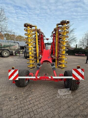 Brona talerzowa Pöttinger Terradisc 6001T mit APV Streuer