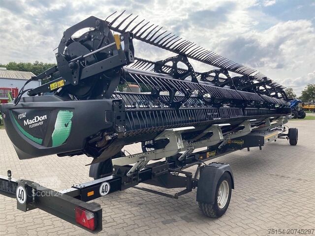 Жътварка MacDon FD 140