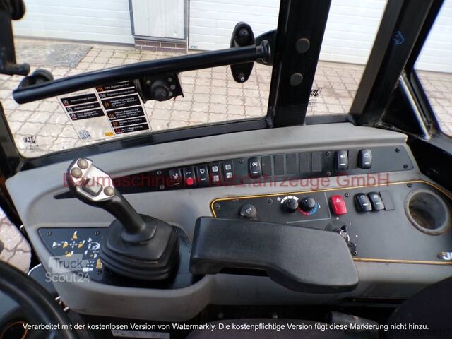 Hjullastare JCB 407 gebraucht Bj'22 1.400 Bh