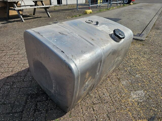 Fuel tank MAN Brandstoftank 375L - TGX/TGS onderdeelnr. 81.12...