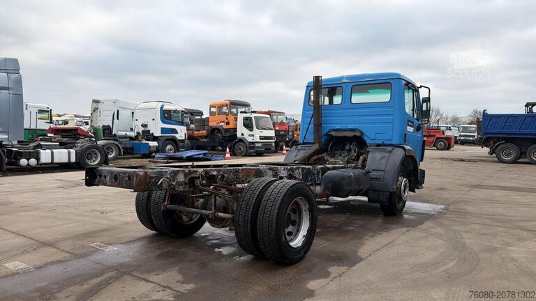 Châssis cabine Mercedes-Benz SK 1722 (V6 / LAMES / STEEL SUSP. / BOITE MANUE...