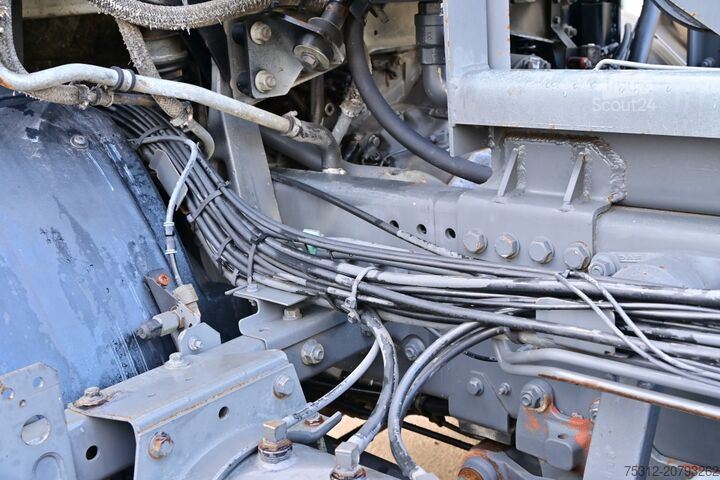 Tovornjak s kavljem za kontejnerje Daf CF85.410 8x4 E5 Blatt Blatt AHK Vorbereitung