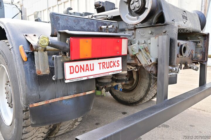 Tovornjak s kavljem za kontejnerje Daf CF85.410 8x4 E5 Blatt Blatt AHK Vorbereitung