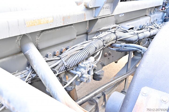 Tovornjak s kavljem za kontejnerje Daf CF85.410 8x4 E5 Blatt Blatt AHK Vorbereitung