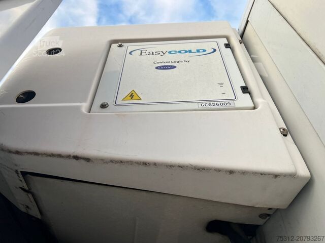 Škatlasti tovornjak Mercedes-Benz Atego 1530 E6 16T Supra 1250 MT Bi-Temp. LBW