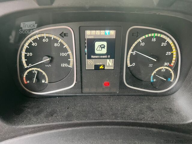 Škatlasti tovornjak Mercedes-Benz Atego 1530  E6 16T Supra 1250 MT Bi-Temp. LBW