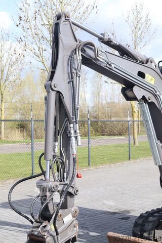 ερπυστριοφόρος εκσκαφέας Volvo ECR25 ELECTRIC | JECR25D | TILTBUCKET | BUCKET ...