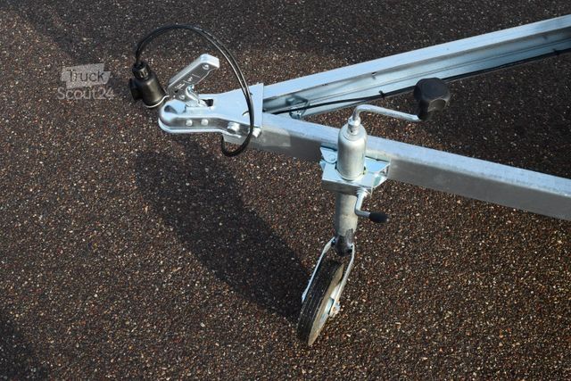 Autopiekabe AGADOS ALUX 3 - 750kg Alu 206x110 Transportanhänger TOP