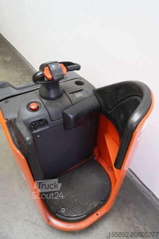 Carretilla elevadora baja con plataforma para el conductor Linde T 20 SP 131