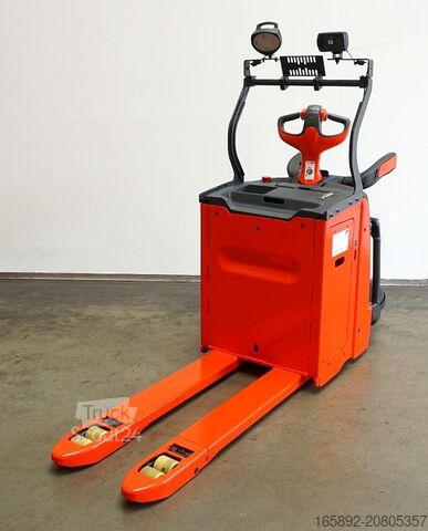 Carretilla elevadora baja con plataforma para el conductor Linde T 25 AP 1153-02