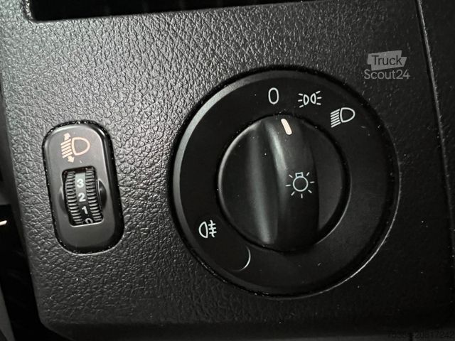 Minibus MERCEDES-BENZ Sprinter 213 BlueTEC 9 sitze Klima iebetür